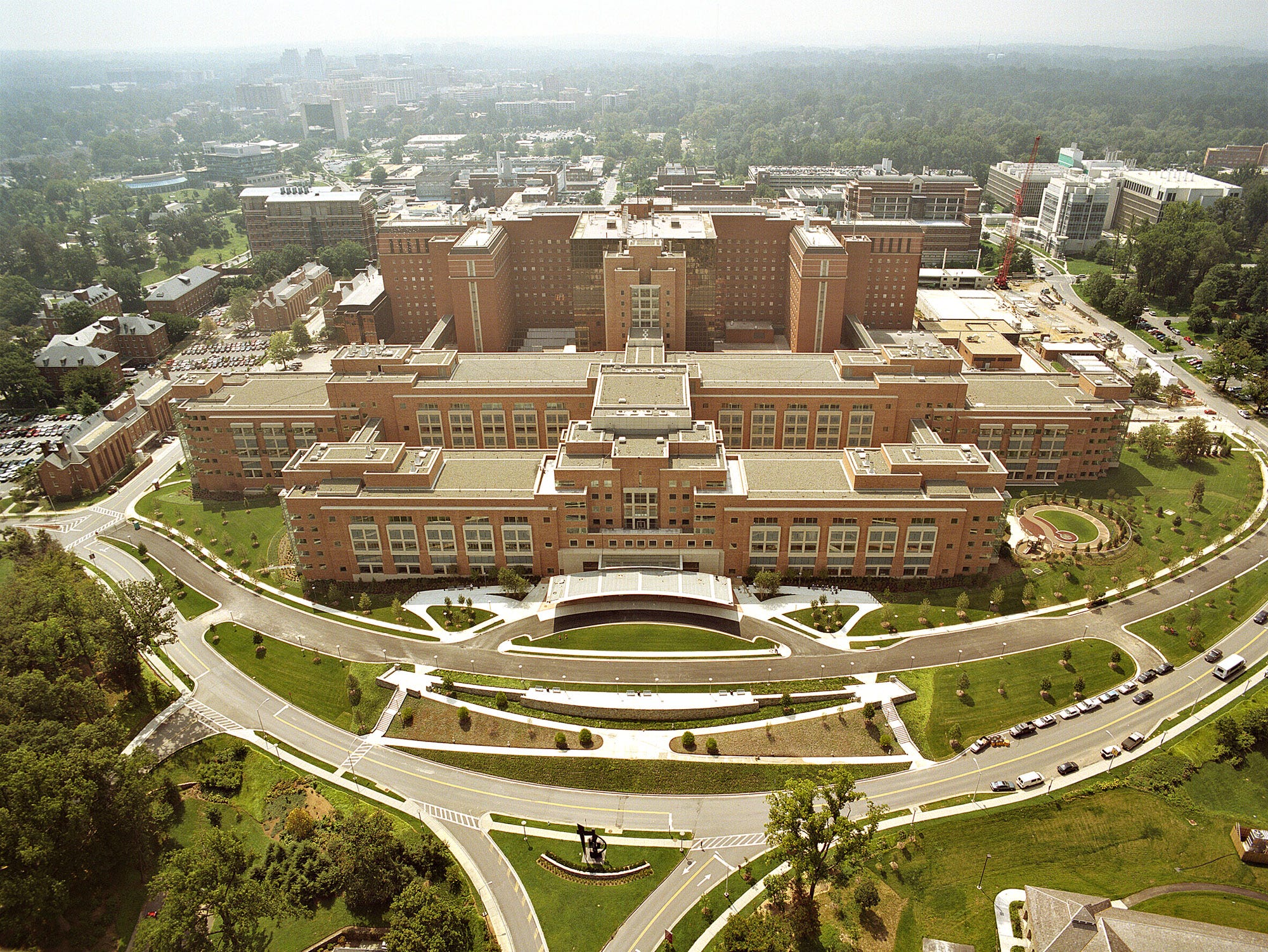 Aerial photo of the NIH Mark O. Hatfield Clinical Research Center, Bethesda, Maryland (Public Domain - Wikipedia)